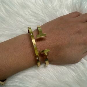 NWT 18k Gold plated Women's Bracelet Set